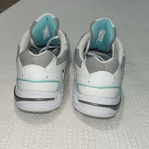 Vionic shoes women’s size 7.5 walking shoes leather upper rubber sole - Picture 5 of 10